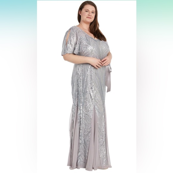 Plus Dress 🩶 - Picture 6 of 12